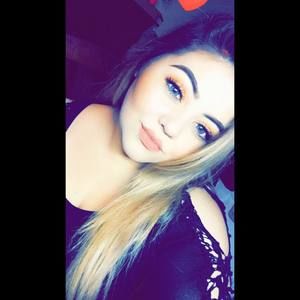 Meet your Posher, Araceli